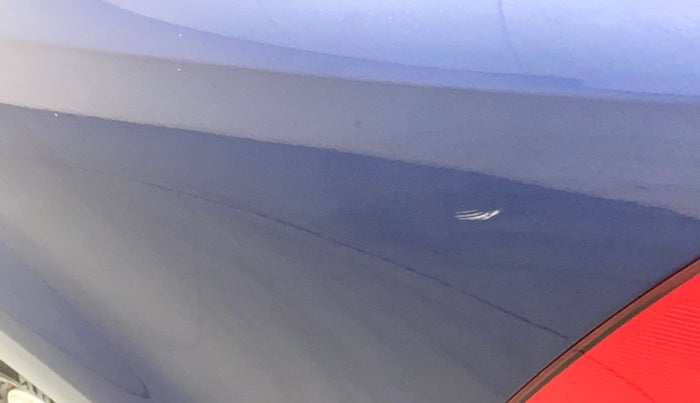 2014 Volkswagen Vento HIGHLINE DIESEL 1.6, Diesel, Manual, 71,309 km, Left quarter panel - Minor scratches