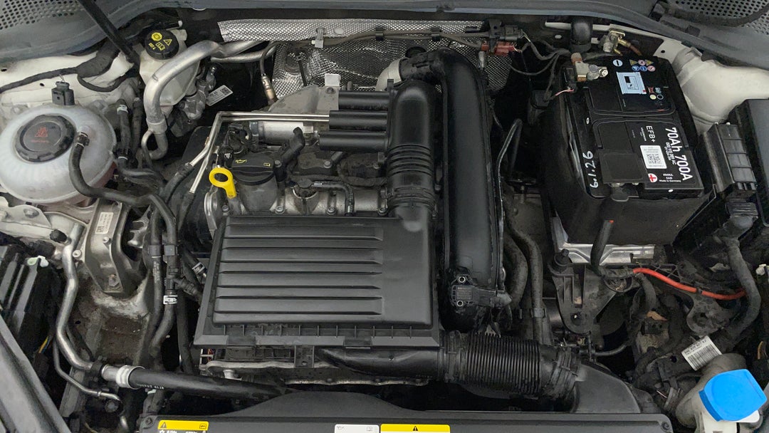 2020 Volkswagen Golf 110 Tsi Highline, Automatic, 62468 km, Open Bonnet (Engine)