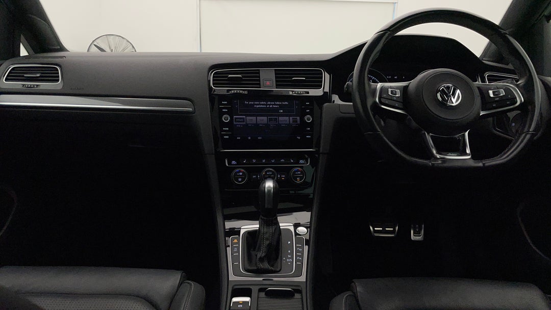 2020 Volkswagen Golf 110 Tsi Highline, Automatic, 62468 km, Dashboard View