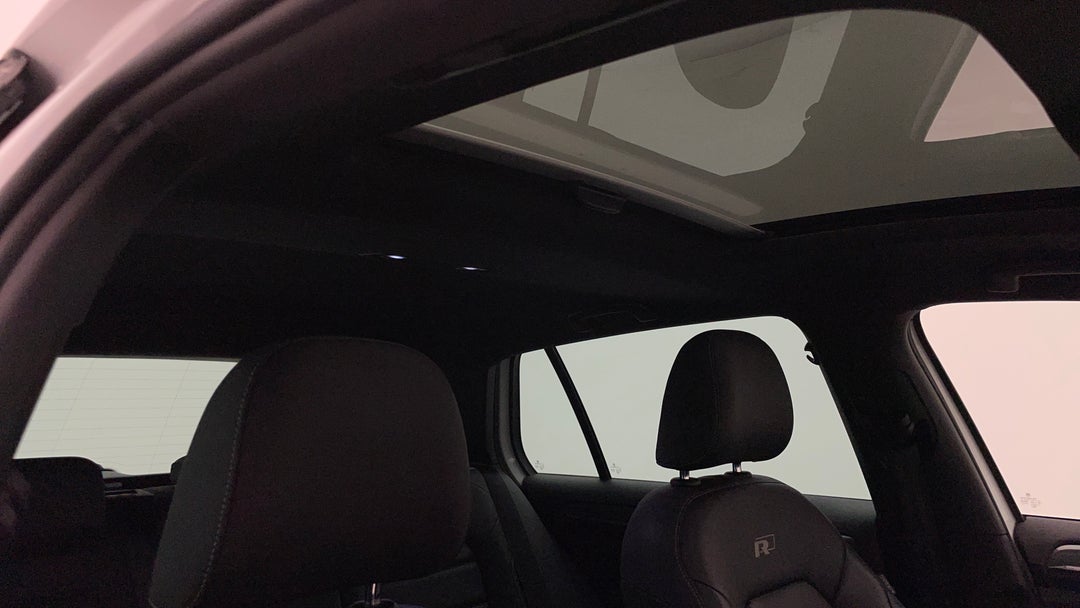 2020 Volkswagen Golf 110 Tsi Highline, Automatic, 62468 km, Interior Sunroof/Moonroof