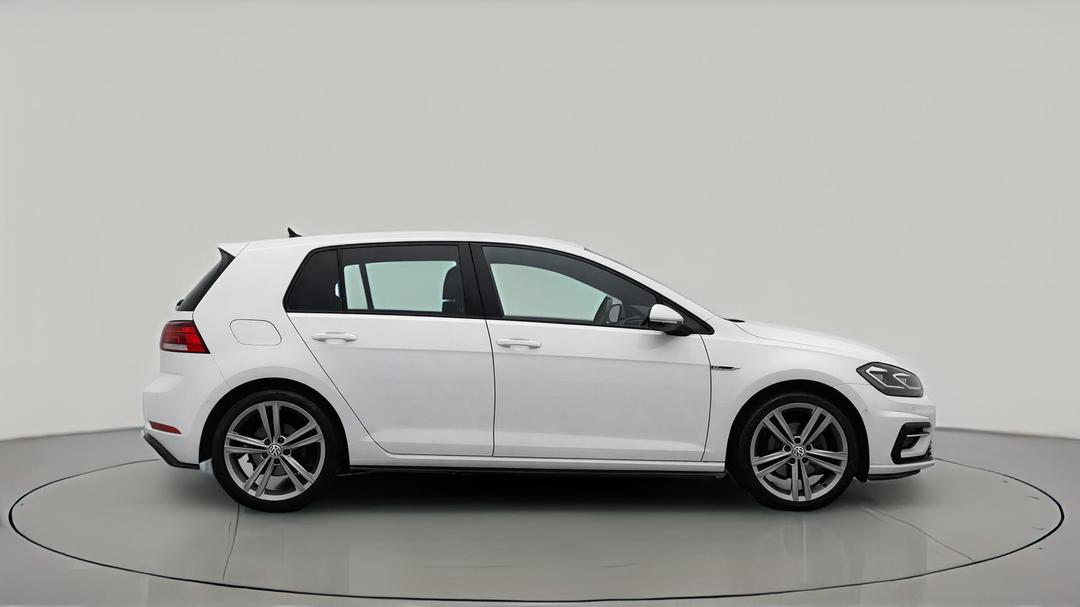 2020 Volkswagen Golf 110 Tsi Highline, Automatic, 62468 km, Right Side View
