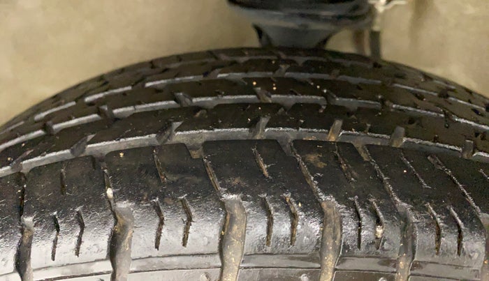 2019 Maruti Alto K10 VXI P, Petrol, Manual, 12,355 km, Left Front Tyre Tread