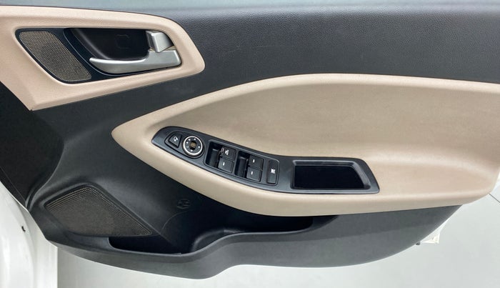 2016 Hyundai Elite i20 1.4 CRDI ASTA (O), Diesel, Manual, 92,891 km, Driver Side Door Panels Control
