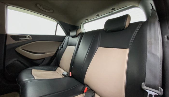 2016 Hyundai Elite i20 1.4 CRDI ASTA (O), Diesel, Manual, 92,891 km, Right Side Rear Door Cabin