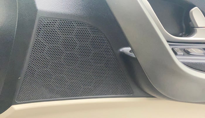 2016 Mahindra XUV500 W10, Diesel, Manual, 76,295 km, Speaker