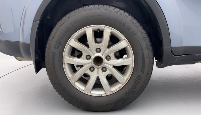 2016 Mahindra XUV500 W10, Diesel, Manual, 76,295 km, Right Rear Wheel