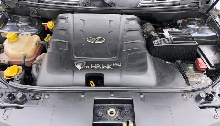 2016 Mahindra XUV500 W10, Diesel, Manual, 76,295 km, Open Bonet