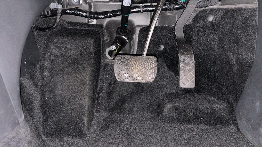 2024 MG ZS Excite, Automatic, 4112 km, Pedals and Footmat