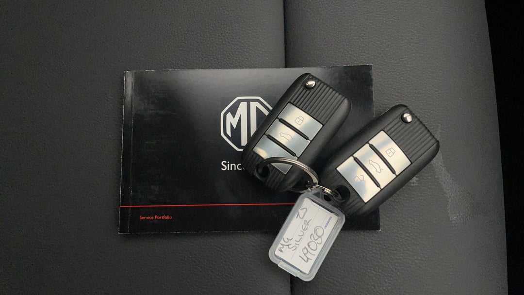 2024 MG ZS Excite, Automatic, 4112 km, Key Close-up