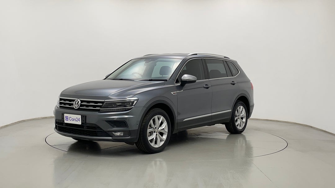 Left Front Diagonal (45- Degree) View