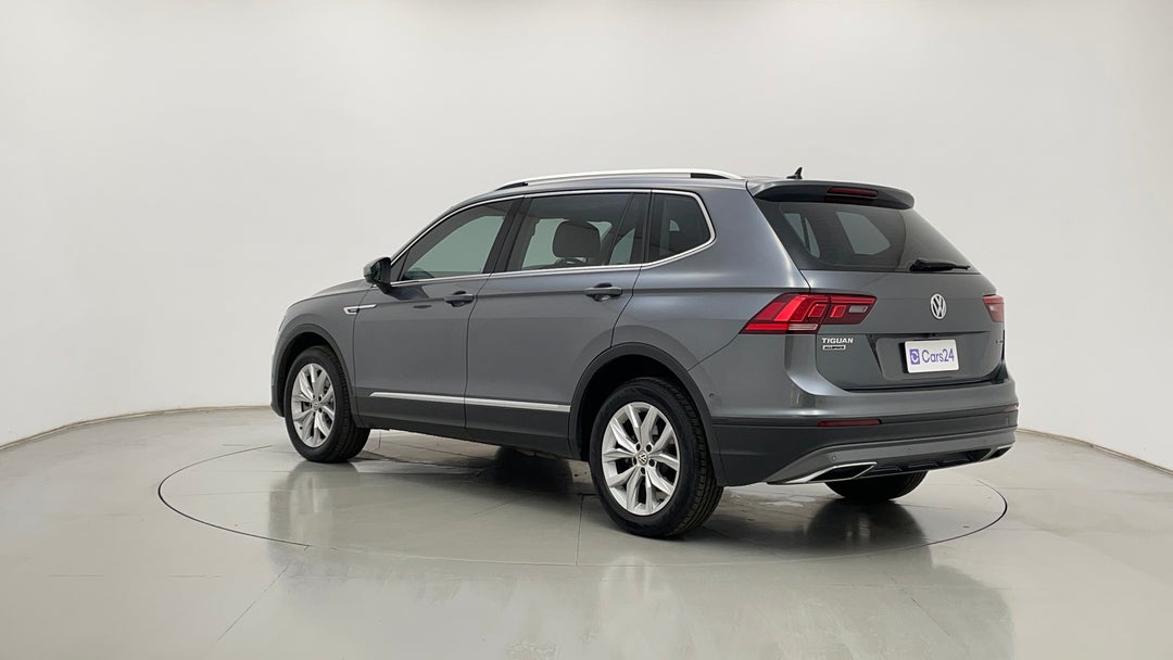 Left Back Diagonal (45- Degree) View