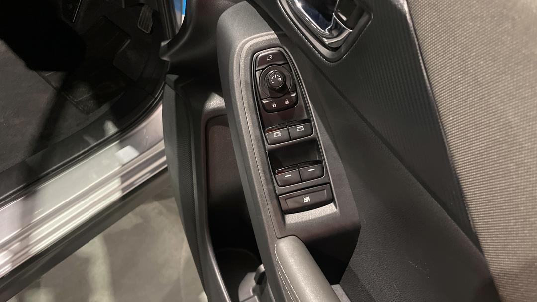2024 Subaru Crosstrek AWD 2.0l, Automatic, 49424 km, Drivers Side Door Panel Controls