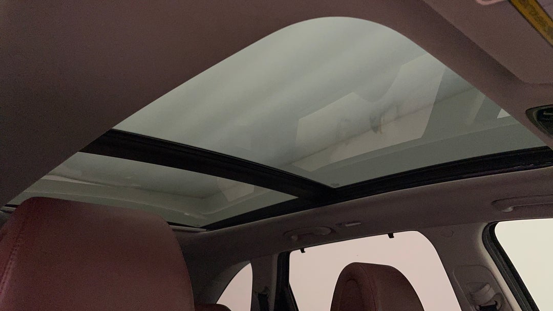 Interior Sunroof/Moonroof