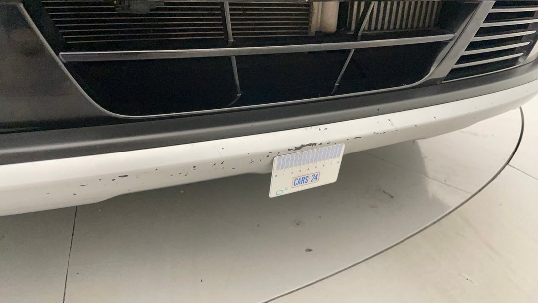 Bumper Front Scratch