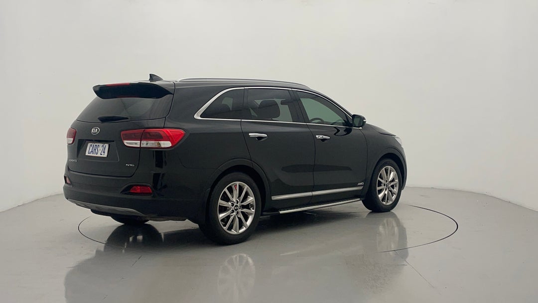 Right Back Diagonal (45- Degree) View