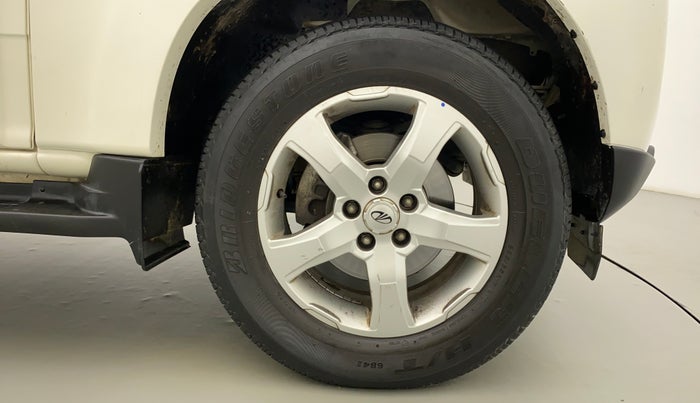 2017 Mahindra Scorpio S11 2WD, Diesel, Manual, 33,074 km, Right Front Wheel