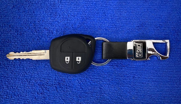 2018 Maruti Vitara Brezza VDI, Diesel, Manual, 48,627 km, Key Close Up