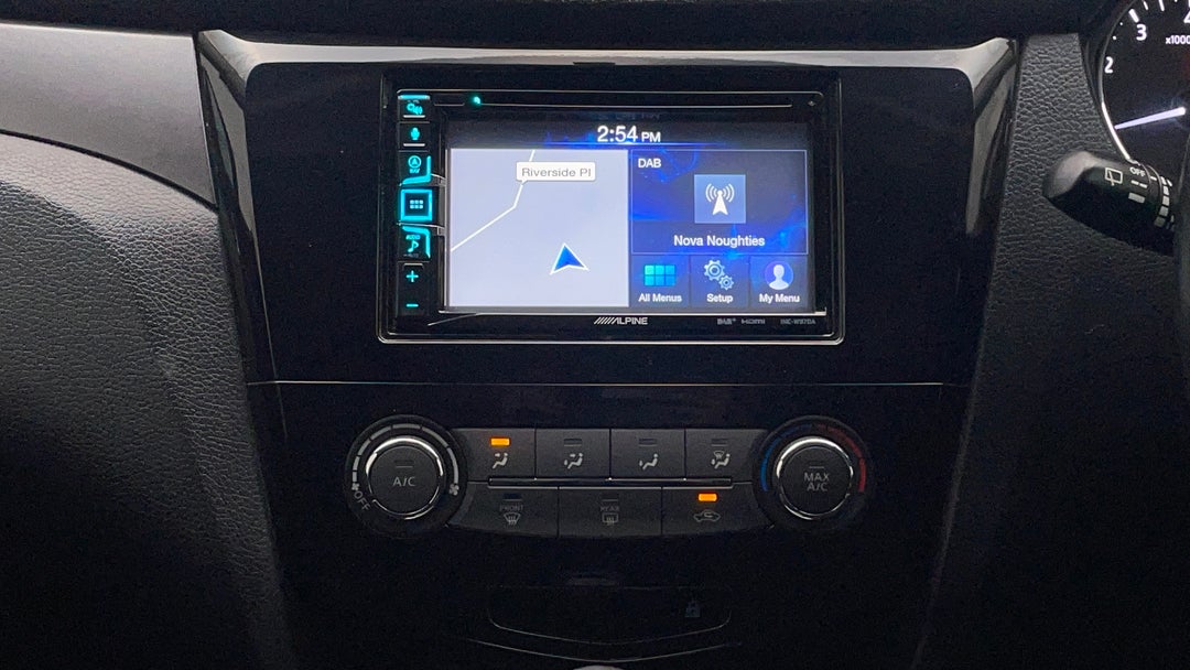 2015 Nissan Qashqai St, Automatic, 111164 km, Infotainment System