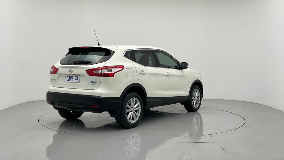 2015 Nissan Qashqai St, Automatic, 111164 km, Right Back Diagonal (45- Degree) View