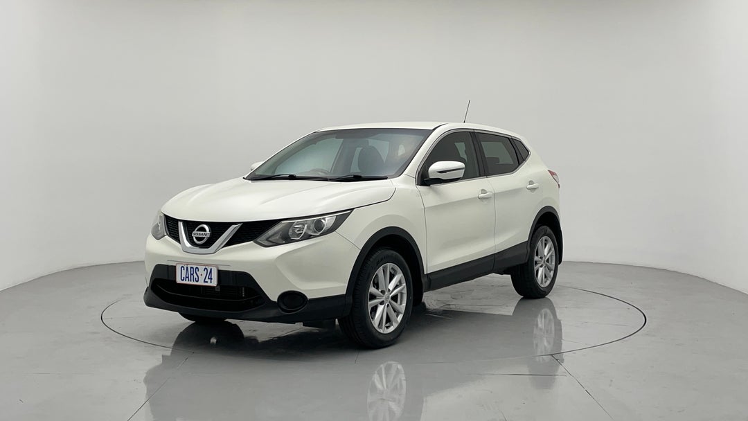 2015 Nissan Qashqai St, Automatic, 111164 km, Left Front Diagonal (45- Degree) View