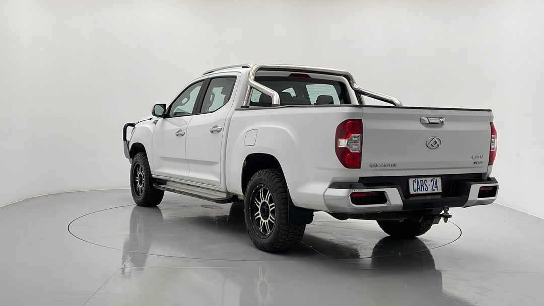 Left Back Diagonal (45- Degree) View