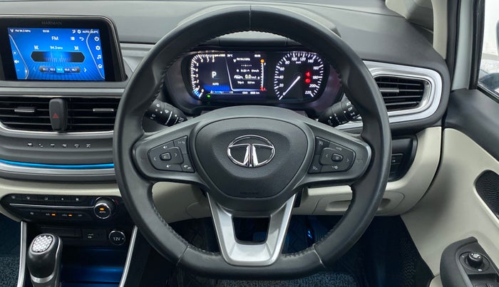 2022 Tata ALTROZ XZA PLUS, Petrol, Automatic, 17,069 km, Steering Wheel Close Up