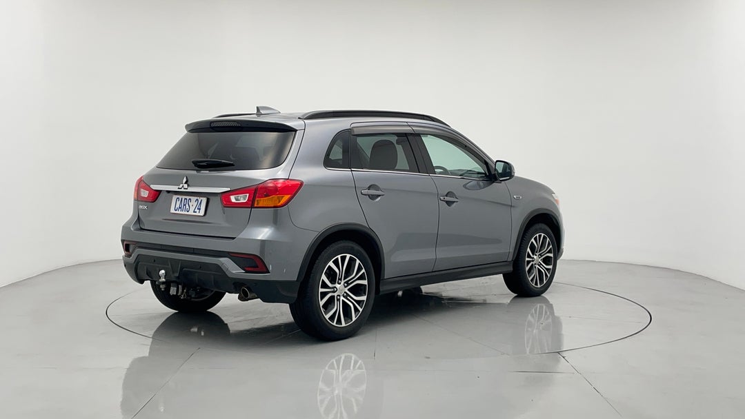 Right Back Diagonal (45- Degree) View