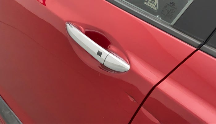 2014 Hyundai Xcent SX 1.2 (O), Petrol, Manual, 72,826 km, Front passenger door - Minor scratches