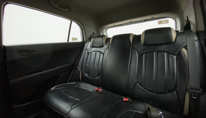 2016 Hyundai Creta BASE 1.6 PETROL, Petrol, Manual, 83,573 km, Right Side Rear Door Cabin