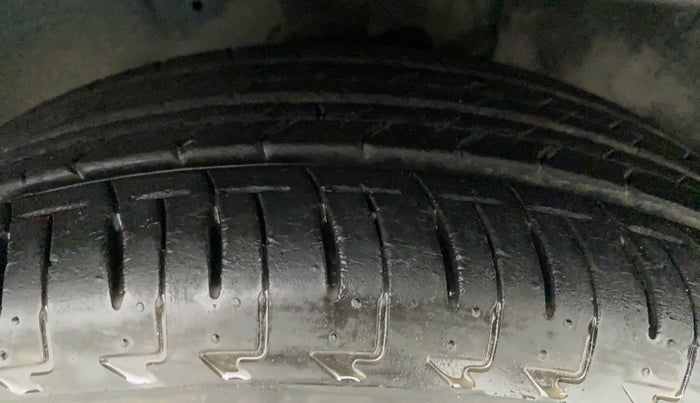 2017 Maruti IGNIS ALPHA 1.2, Petrol, Manual, 9,665 km, Right Front Tyre Tread