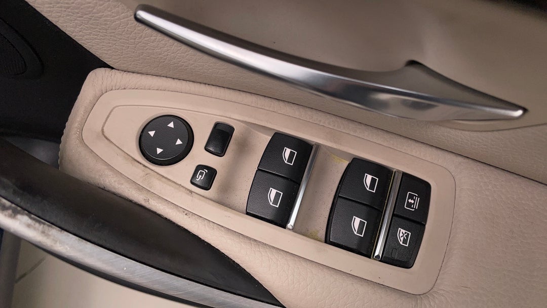 Drivers Side Door Panel Controls