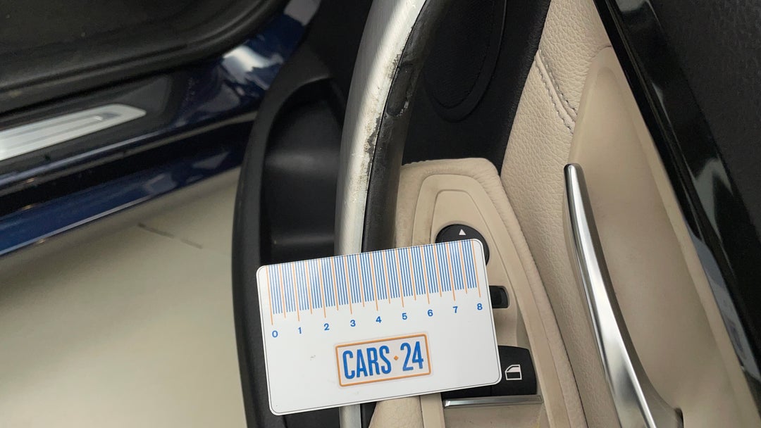 Door Interior Front RHS Wear