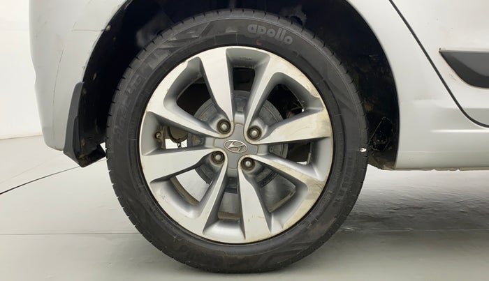 2016 Hyundai Elite i20 ASTA 1.2, CNG, Manual, 94,461 km, Right Rear Wheel