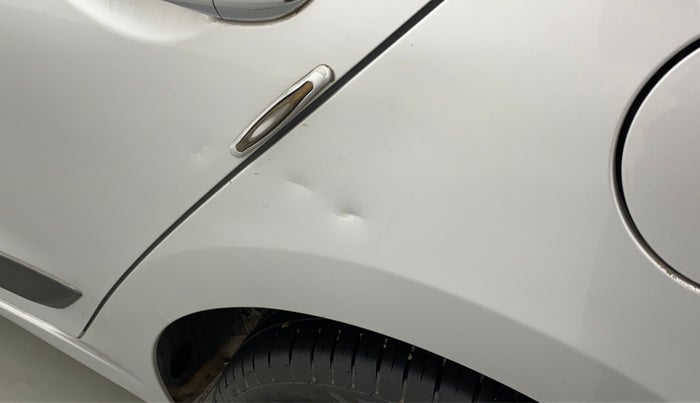 2016 Hyundai Elite i20 ASTA 1.2, CNG, Manual, 94,461 km, Left quarter panel - Slightly dented