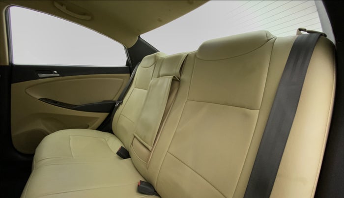 2017 Hyundai Verna 1.6 SX VTVT AT, Petrol, Automatic, 58,830 km, Right Side Rear Door Cabin