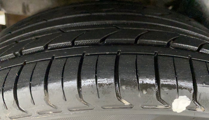 2018 Tata TIGOR XZ 1.2 REVOTRON, Petrol, Manual, 58,270 km, Right Rear Tyre Tread