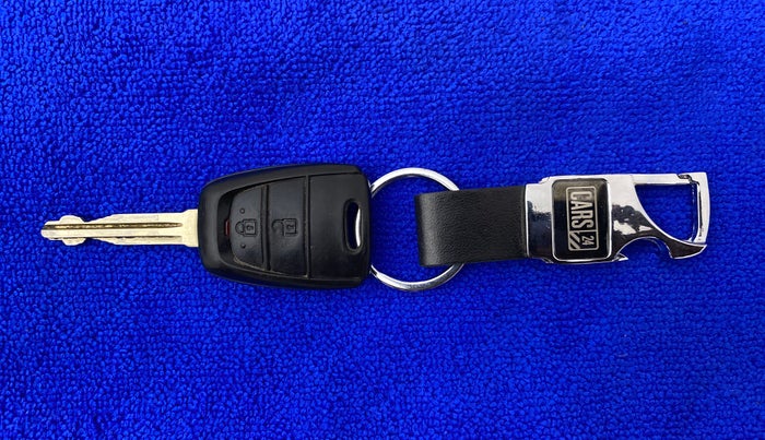 2016 Hyundai Grand i10 SPORTZ 1.2 KAPPA VTVT, Petrol, Manual, 10,214 km, Key Close Up