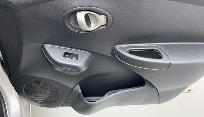 2018 Datsun Go T, Petrol, Manual, 39,013 km, Driver Side Door Panels Control