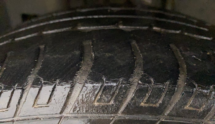 2018 Datsun Go T, Petrol, Manual, 39,013 km, Left Front Tyre Tread