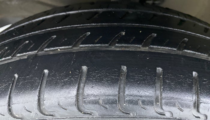 2018 Maruti Wagon R 1.0 VXI, Petrol, Manual, 23,020 km, Left Front Tyre Tread