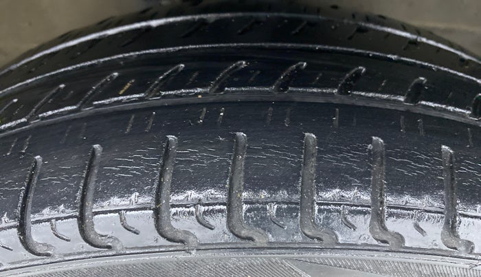 2018 Maruti Wagon R 1.0 VXI, Petrol, Manual, 23,020 km, Right Front Tyre Tread