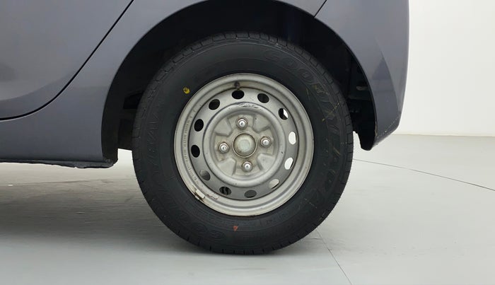 2016 Hyundai Eon ERA PLUS, Petrol, Manual, 40,179 km, Left Rear Wheel
