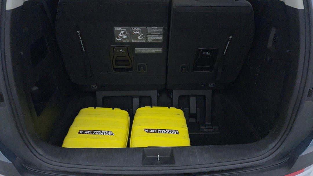 2024 Kia Carnival S, Automatic, 44081 km, Boot Inside View with Luggage