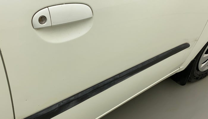 2011 Hyundai i10 MAGNA 1.2, Petrol, Manual, 62,316 km, Driver-side door - Minor scratches