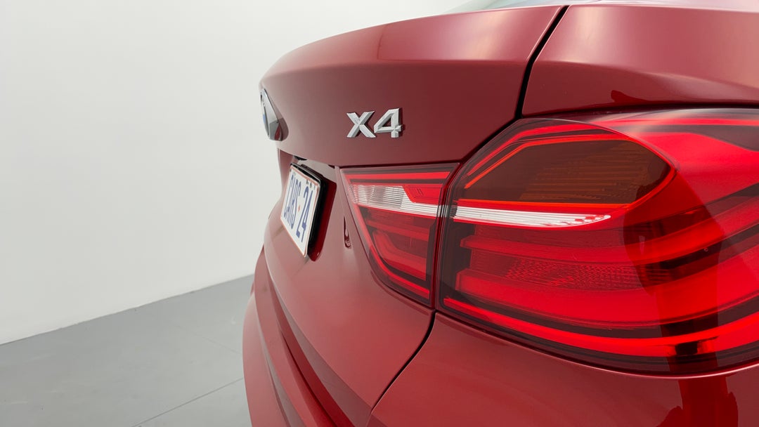 Badge (Boot Right Side)