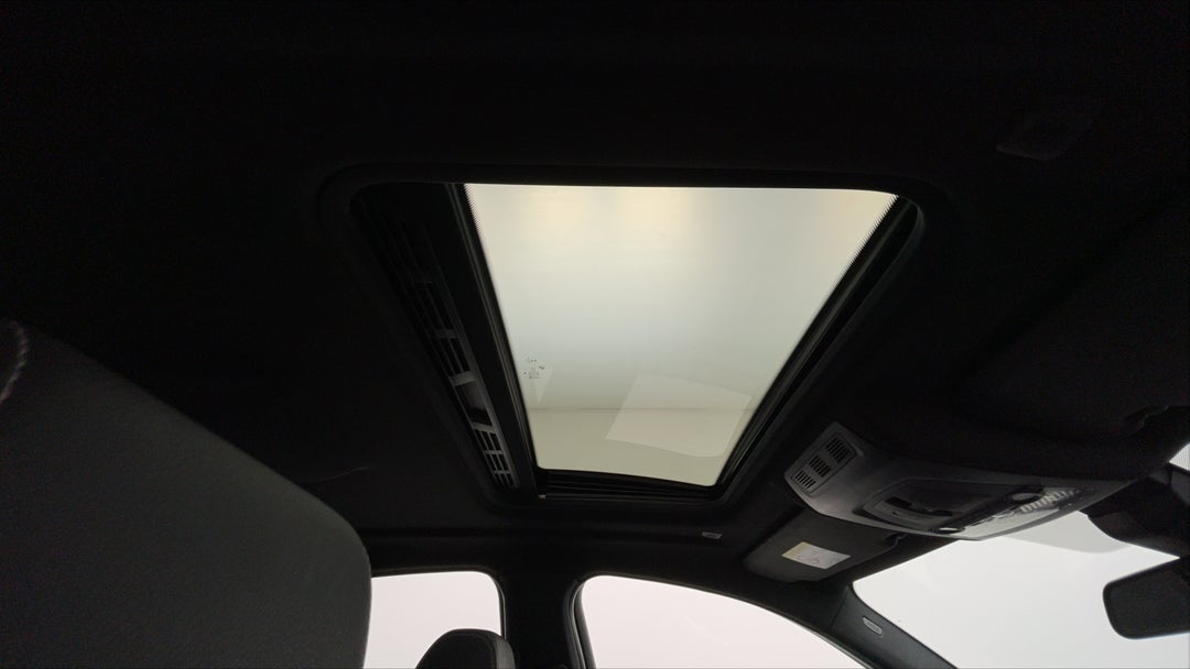 Interior Sunroof/Moonroof