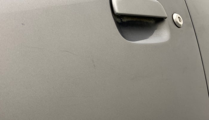 2014 Maruti Wagon R Stingray VXI, Petrol, Manual, 89,002 km, Front passenger door - Minor scratches
