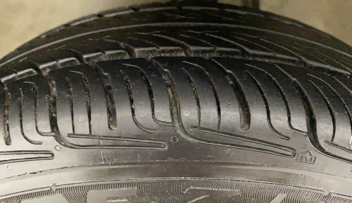 2019 Maruti Alto K10 VXI P, Petrol, Manual, 41,105 km, Left Front Tyre Tread