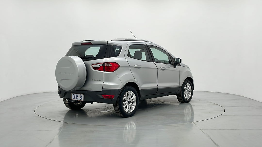 Right Back Diagonal (45- Degree) View