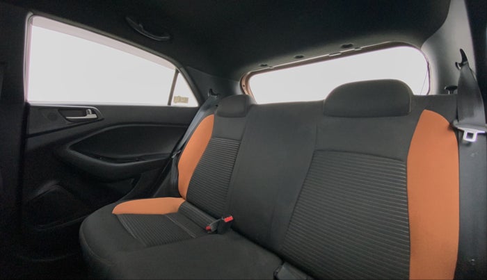 2016 Hyundai i20 Active 1.2 S, Petrol, Manual, 42,307 km, Right Side Rear Door Cabin View